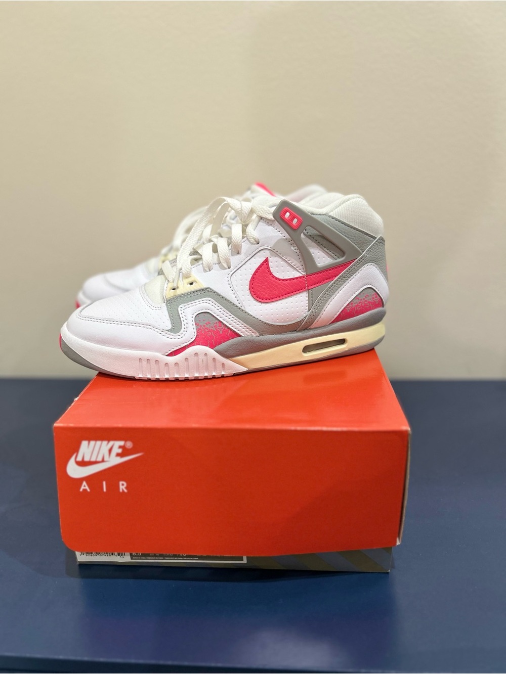 Nike Air Tech Challenge 2 QS- Men’s Size 8.5